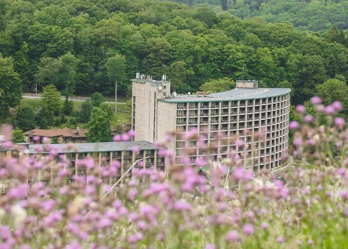 Slopeside Hotel By Seven Springs Resort